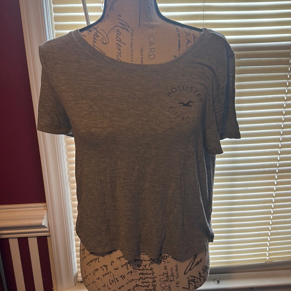 Hollister shirt